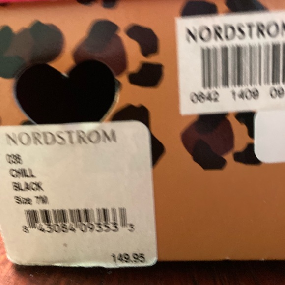 Cindy says zebra flats - Picture 5 of 11